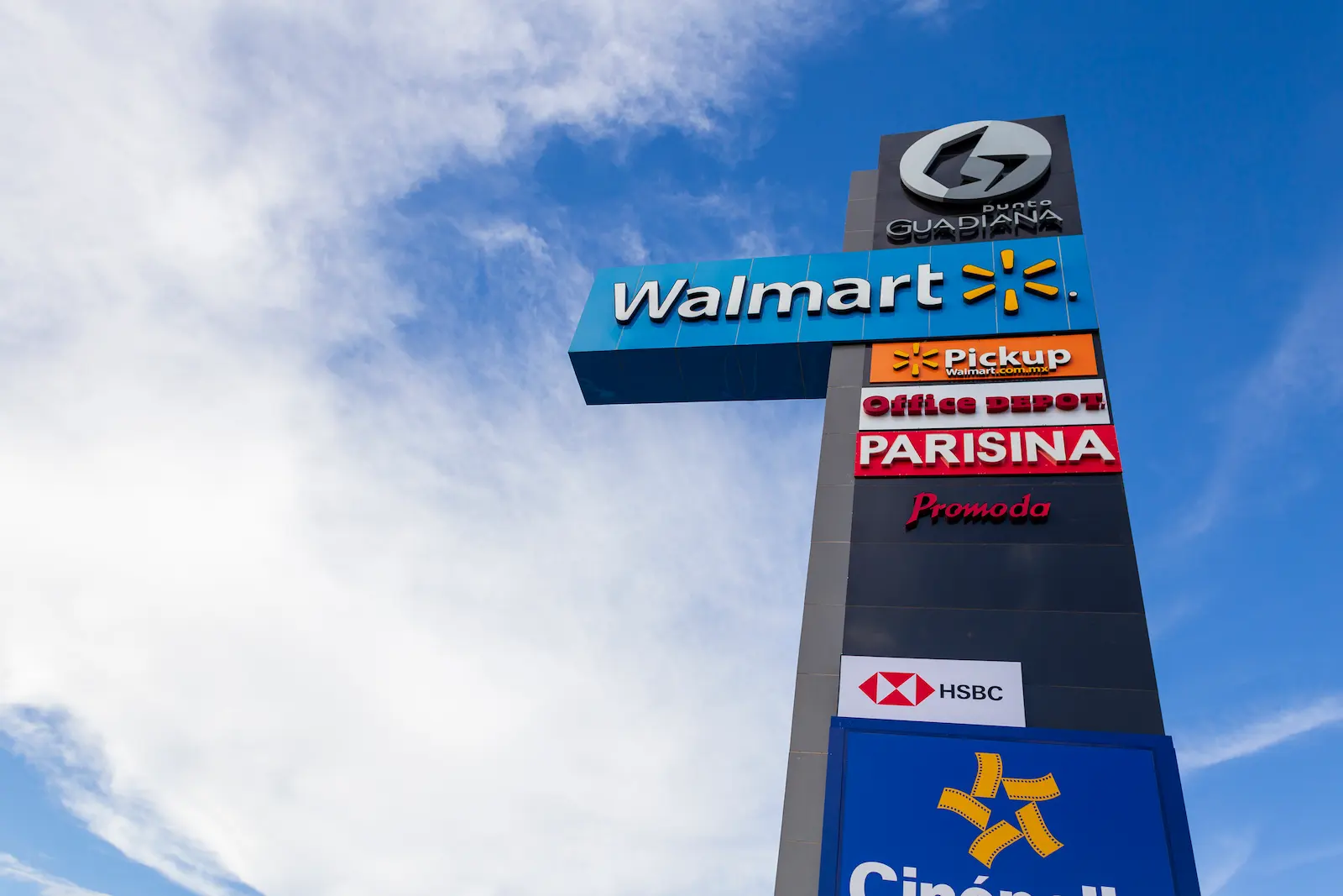 Fotografía de la plaza Punto Guadiana