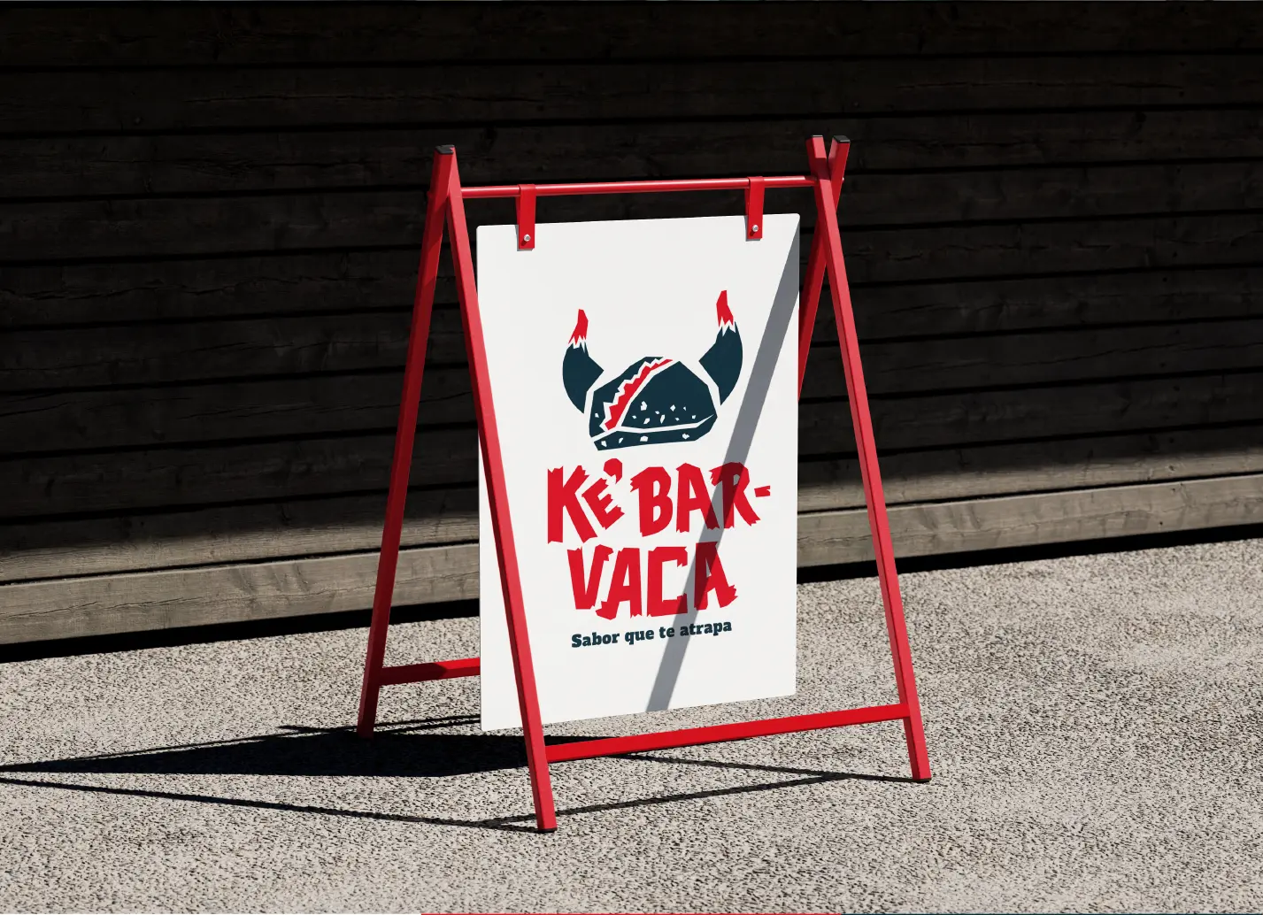 Logotipo de Ke Barvaka en letrero en el piso