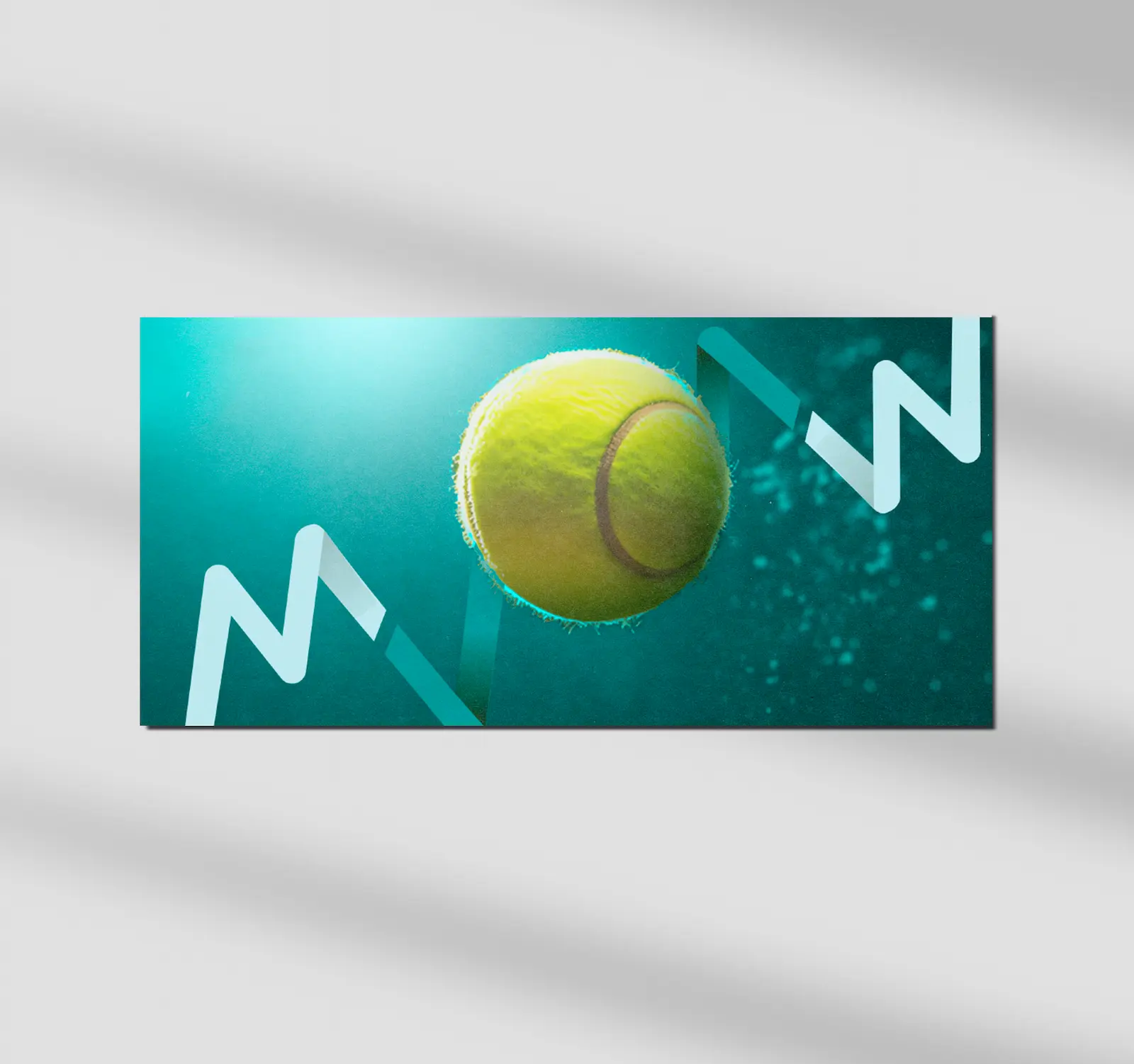 Logotipo de Marce Valles con pelota tennis