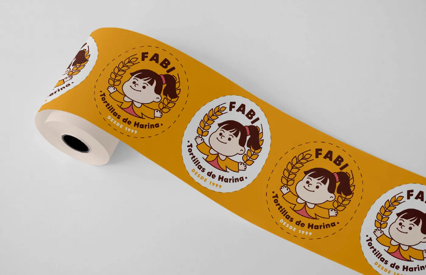 Logotipo de Fabi en stickers para sellar empaque